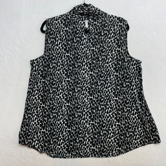 Torrid Tie Neck Blouse Women's 0X Black Sleeveless Cheetah Georgette $39 NWOT - Picture 3 of 6